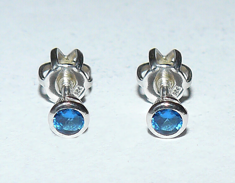 Stříbrné náušnice zirkon spinel - VE64