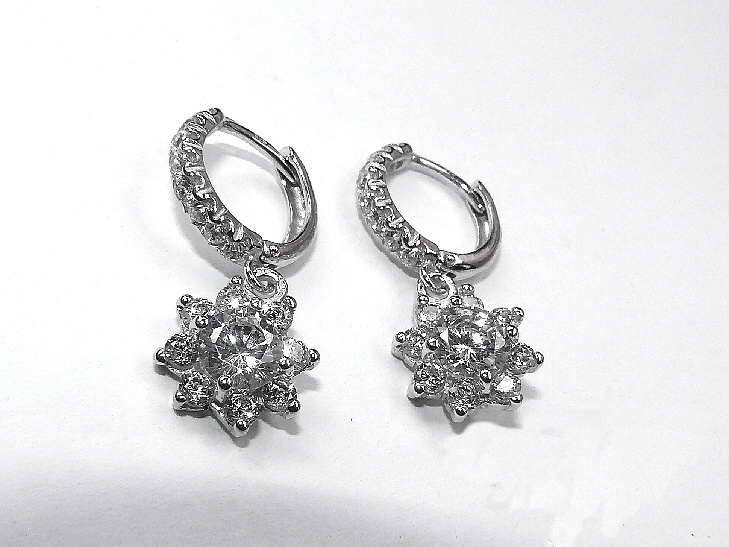 Stříbrné náušnice kruhy , květ čiré zirkony - VE181/VP135