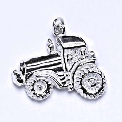 Stříbrný přívěsek traktor - P128