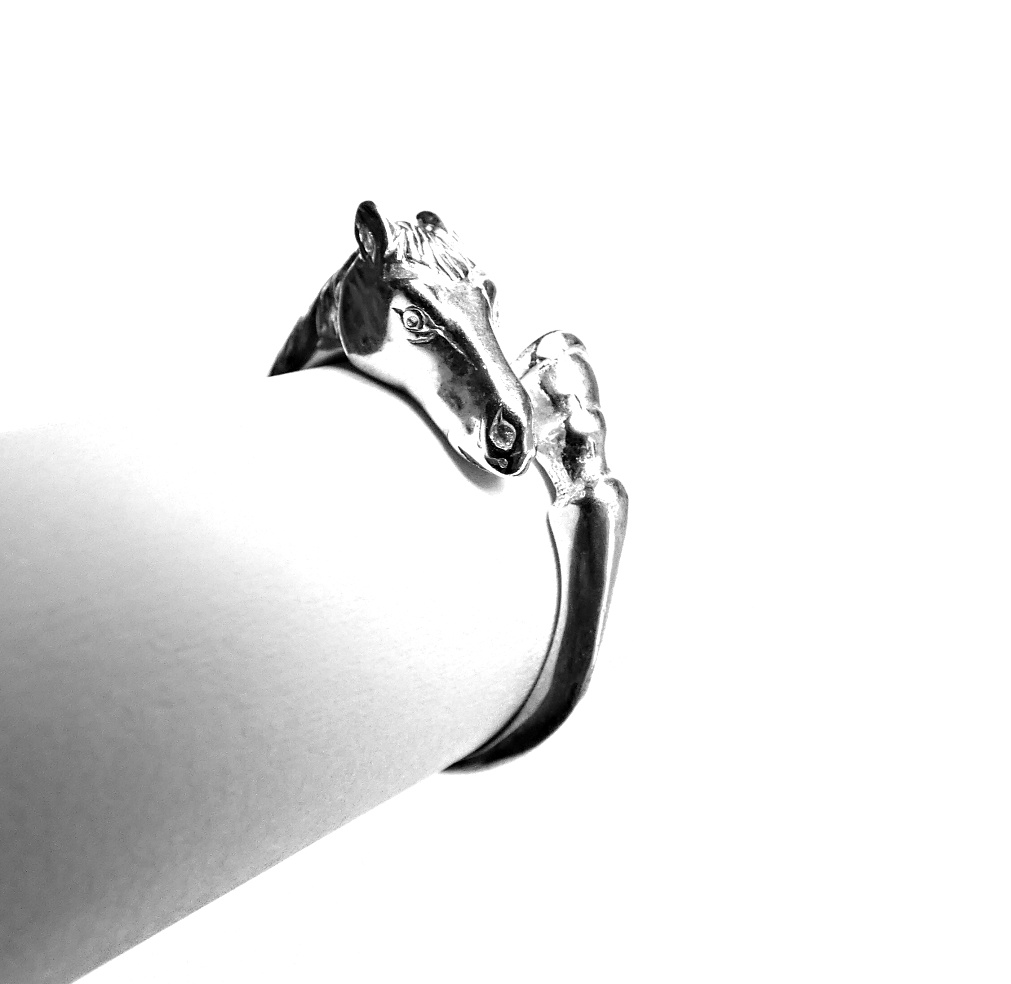 Stříbrný prsten kůň a kopyto - T71