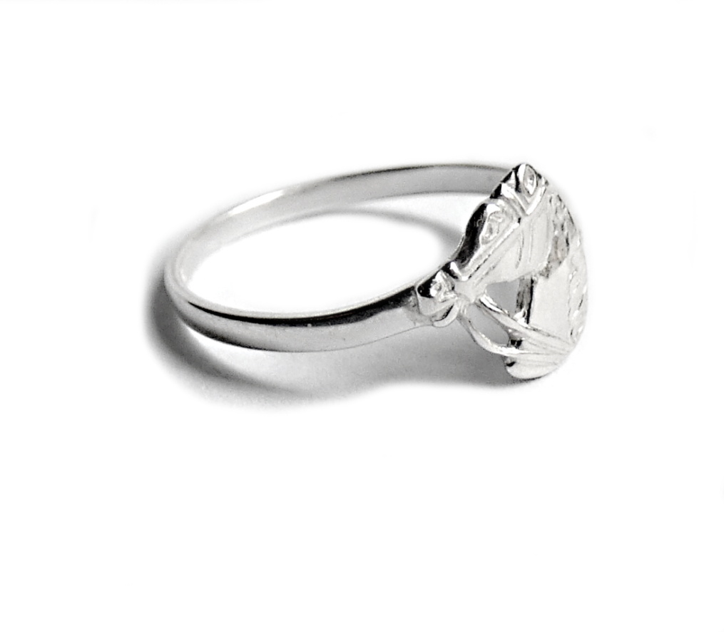 Stříbrný prsten hlava kůň -  T6