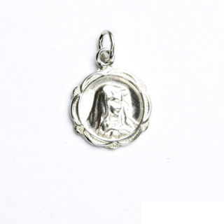 Stříbrný přívěsek madonka medailon - P222